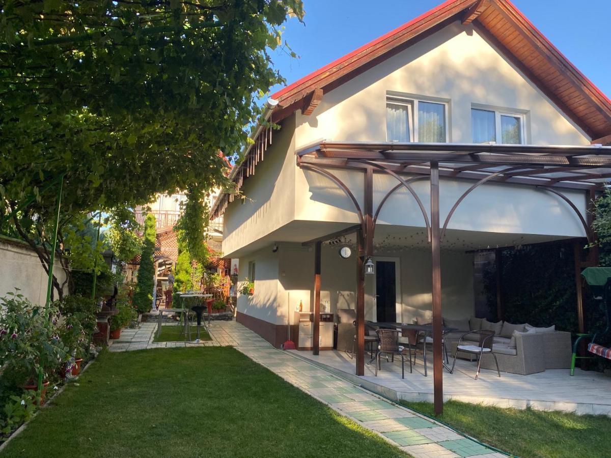 Hotel Casa Lucky Rîşnov Exterior foto