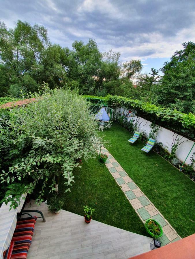 Hotel Casa Lucky Rîşnov Exterior foto